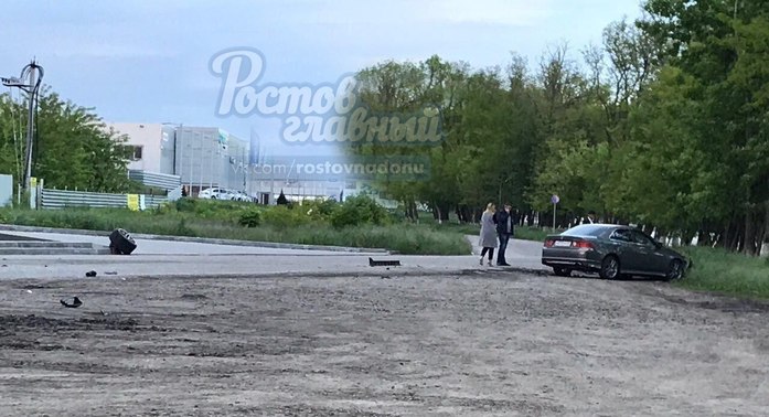 В Ростове-на-Дону мужчина разбил "Porsche" ФОТО 3 В Ростове-на-Дону мужчина разбил "Porsche" ФОТО 3
