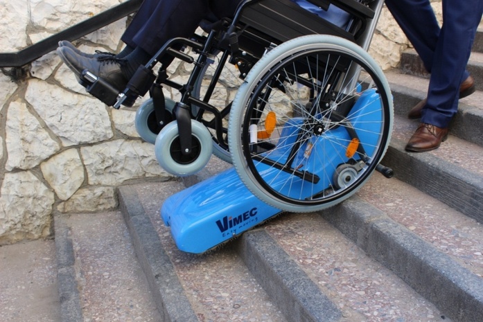 В ростовских переходах установят подъёмники для инвалидов-колясочников 1 В ростовских переходах установят подъёмники для инвалидов-колясочников 1