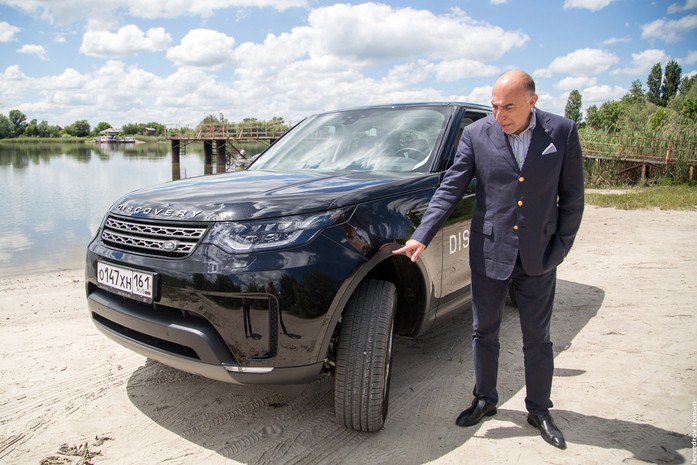 Алексан Мкртчян открыл для себя новый Land Rover Discovery 5 Алексан Мкртчян открыл для себя новый Land Rover Discovery 5