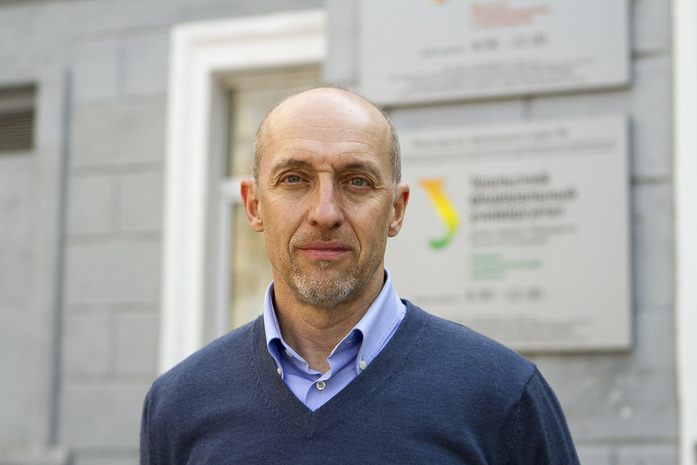 Он вслед за сыном уехал за границу и начал жизнь с чистого листа 9 Он вслед за сыном уехал за границу и начал жизнь с чистого листа 9