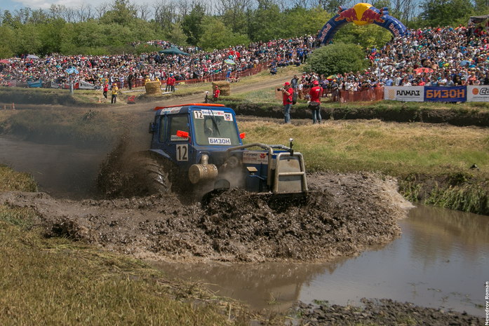 Под Ростовом прошли юбилейные XV гонки на тракторах "Бизон-Трек-Шоу" 9 Под Ростовом прошли юбилейные XV гонки на тракторах "Бизон-Трек-Шоу" 9
