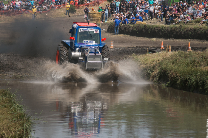 Под Ростовом прошли юбилейные XV гонки на тракторах "Бизон-Трек-Шоу" 11 Под Ростовом прошли юбилейные XV гонки на тракторах "Бизон-Трек-Шоу" 11