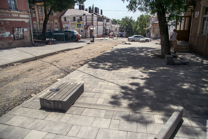 В Ростове отказываются от цветной тротуарной плитки 1 В Ростове отказываются от цветной тротуарной плитки 1