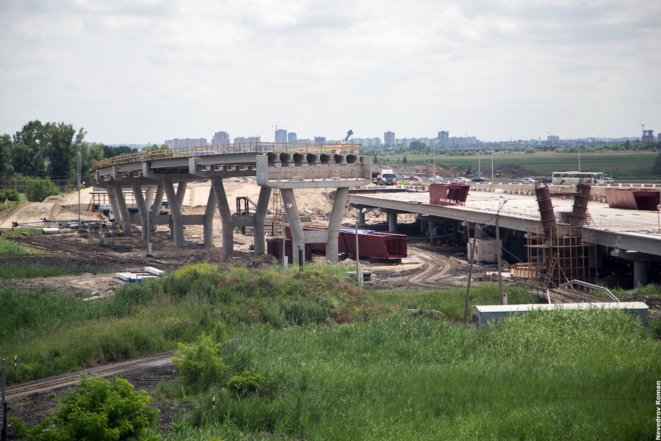 Работы по реконструкции Южного подъезда к Ростову ведутся с опережением ФОТО 1 Работы по реконструкции Южного подъезда к Ростову ведутся с опережением ФОТО 1