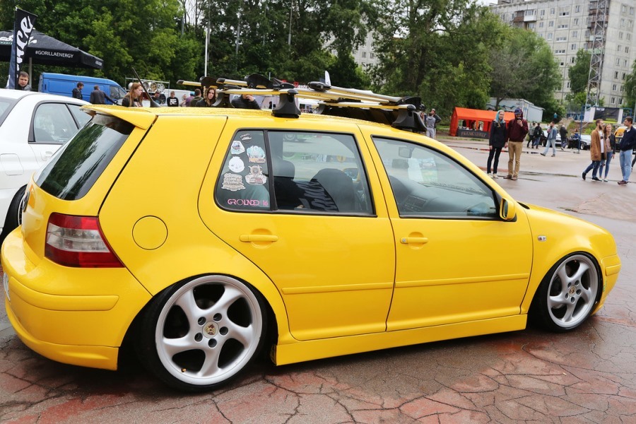 В Нижнем Новгороде прошел фестиваль неординарных автомобилей. ФОТО 2 В Нижнем Новгороде прошел фестиваль неординарных автомобилей. ФОТО 2
