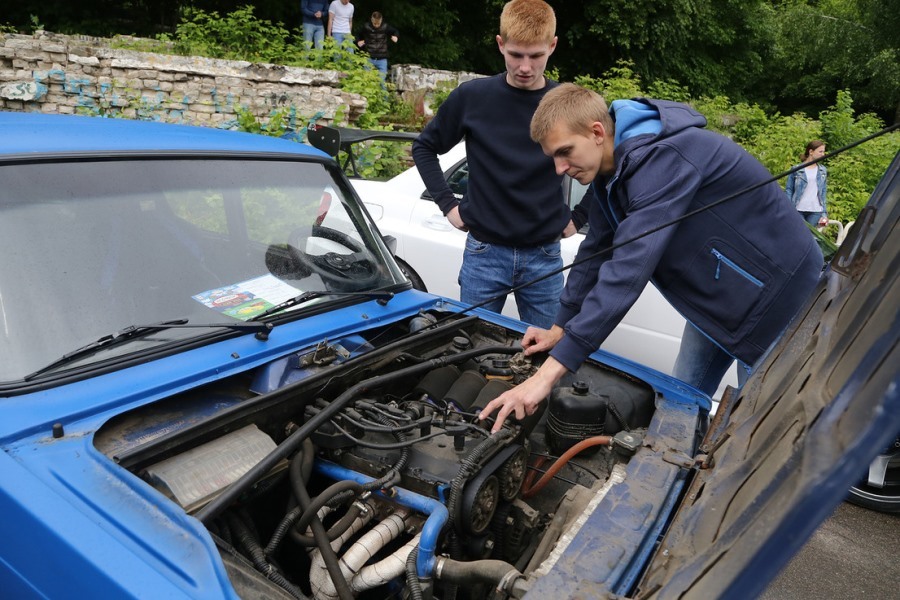 В Нижнем Новгороде прошел фестиваль неординарных автомобилей. ФОТО 5 В Нижнем Новгороде прошел фестиваль неординарных автомобилей. ФОТО 5