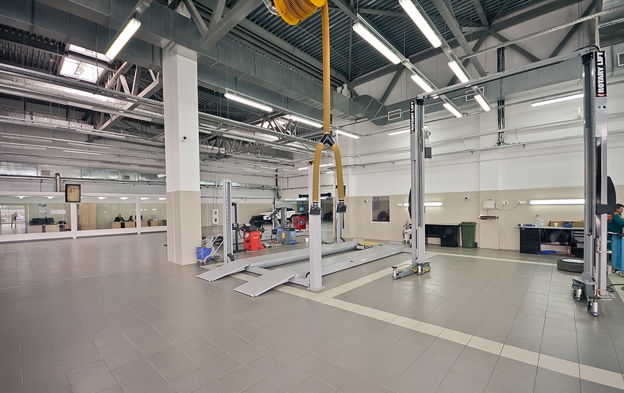 В Нижнем Новгороде открылся второй дилерский центр Jaguar Land Rover 4 В Нижнем Новгороде открылся второй дилерский центр Jaguar Land Rover 4