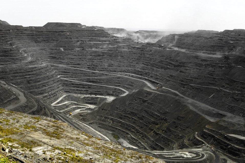 «Двадцать лет спустя». Как уральские экскаваторы снова добывают узбекское золото 1 «Двадцать лет спустя». Как уральские экскаваторы снова добывают узбекское золото 1