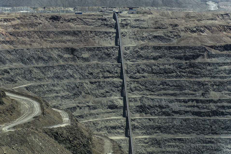 «Двадцать лет спустя». Как уральские экскаваторы снова добывают узбекское золото 8 «Двадцать лет спустя». Как уральские экскаваторы снова добывают узбекское золото 8