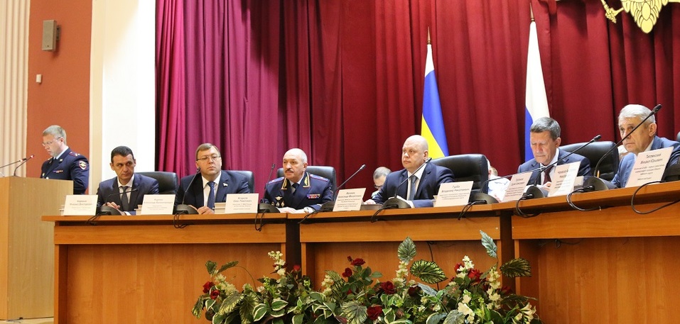 Ростовским властям и правоохранителям официально представили нового руководителя главка 1 Ростовским властям и правоохранителям официально представили нового руководителя главка 1