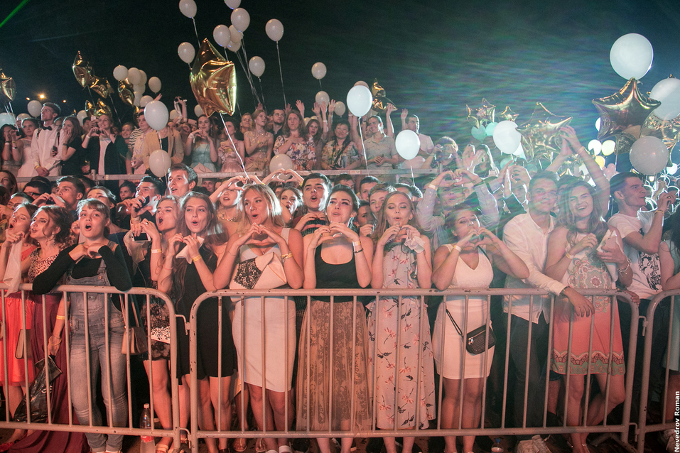 На набережной Ростова состоялся общегородской выпускной 5 На набережной Ростова состоялся общегородской выпускной 5