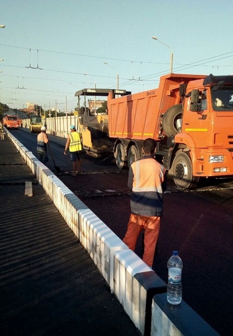 На выходных в Ростове откроют часть моста на проспекте Стачки 1 На выходных в Ростове откроют часть моста на проспекте Стачки 1