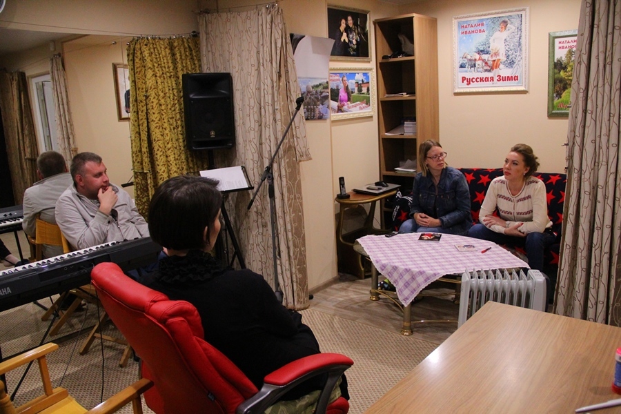 Как получить «Золотой граммофон» или день из жизни провинциальной певицы 8 Как получить «Золотой граммофон» или день из жизни провинциальной певицы 8