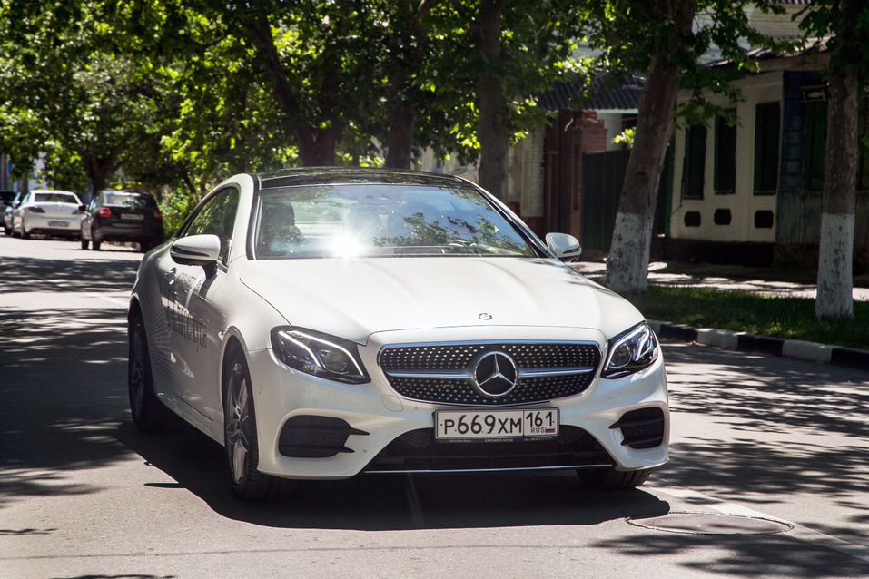 Елена Городничая отправилась в древний Азов на Мерседес-Бенц будущего 2 Елена Городничая отправилась в древний Азов на Мерседес-Бенц будущего 2