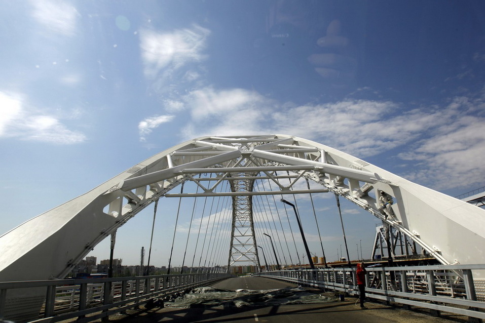 Темы недели DK.RU. Снос фабрики, нижегородка в Forbes и открытие волжского моста 3 Темы недели DK.RU. Снос фабрики, нижегородка в Forbes и открытие волжского моста 3