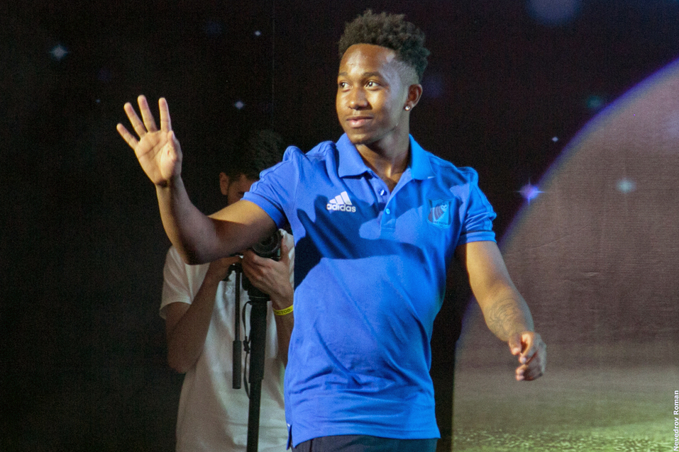 Болельщикам представили новый "Ростов" 20 Болельщикам представили новый "Ростов" 20