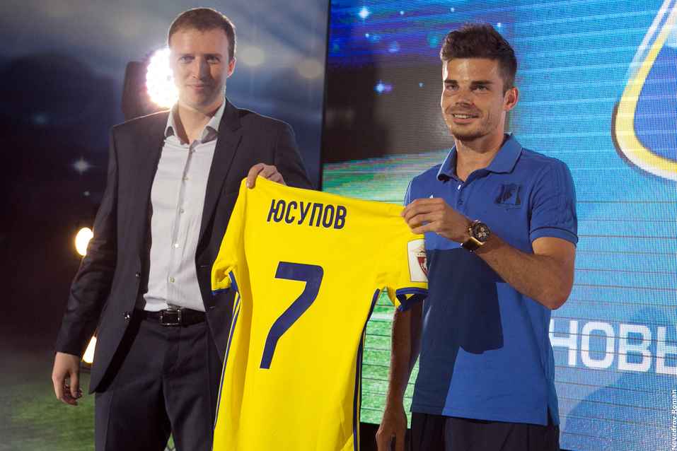 Болельщикам представили новый "Ростов" 27 Болельщикам представили новый "Ростов" 27