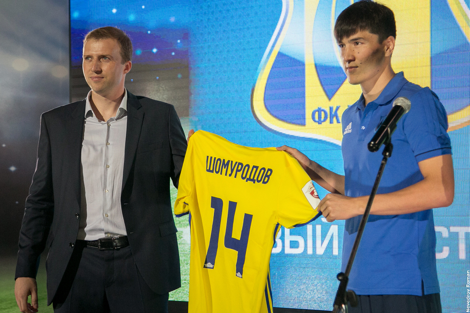 Болельщикам представили новый "Ростов" 29 Болельщикам представили новый "Ростов" 29