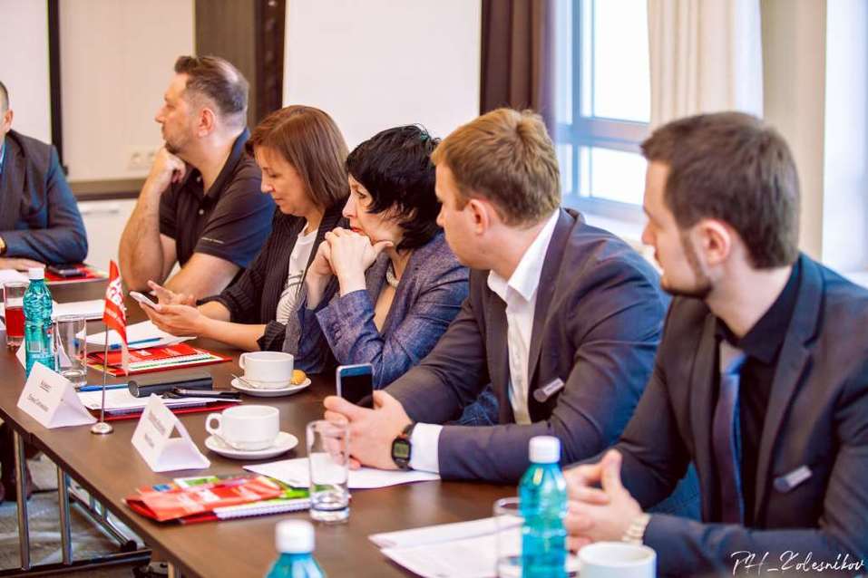 «Давайте почистим этот город». Новосибирские отельеры и туркомпании – о въездном туризме 17 «Давайте почистим этот город». Новосибирские отельеры и туркомпании – о въездном туризме 17