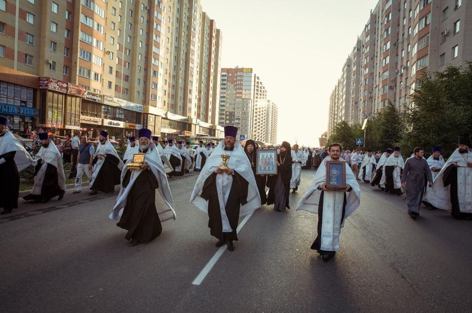 ГК "ЮгСтройИнвест" оказала поддержку в проведении крестного хода в Ставрополе
1 ГК "ЮгСтройИнвест" оказала поддержку в проведении крестного хода в Ставрополе
1