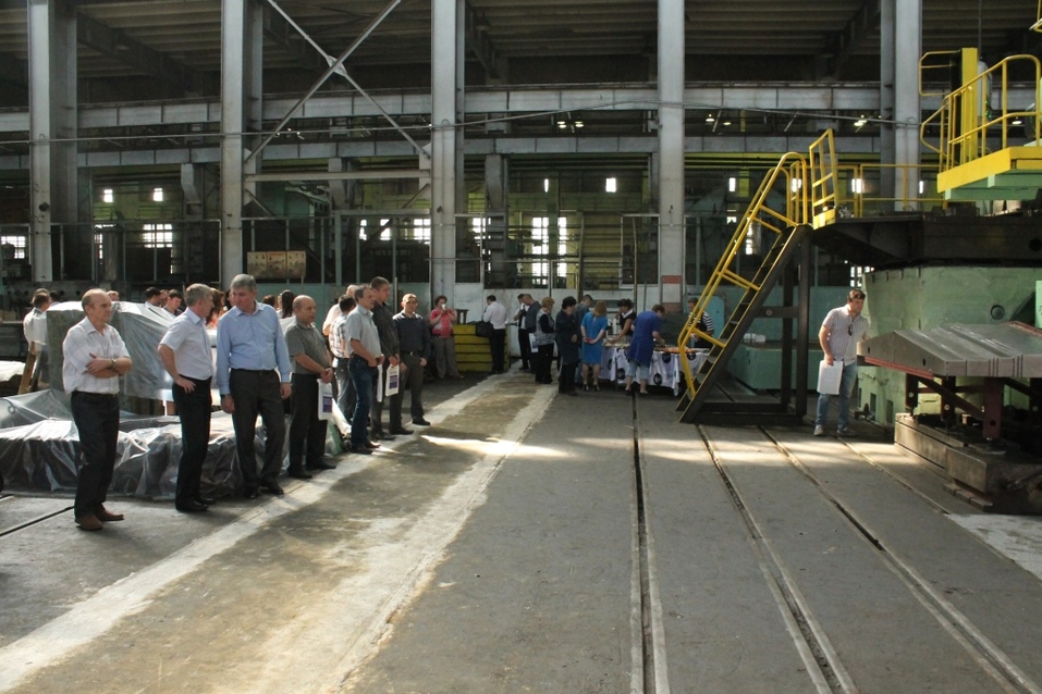 Новосибирский завод вложит 2,8 млрд руб. в реновацию производства 4 Новосибирский завод вложит 2,8 млрд руб. в реновацию производства 4