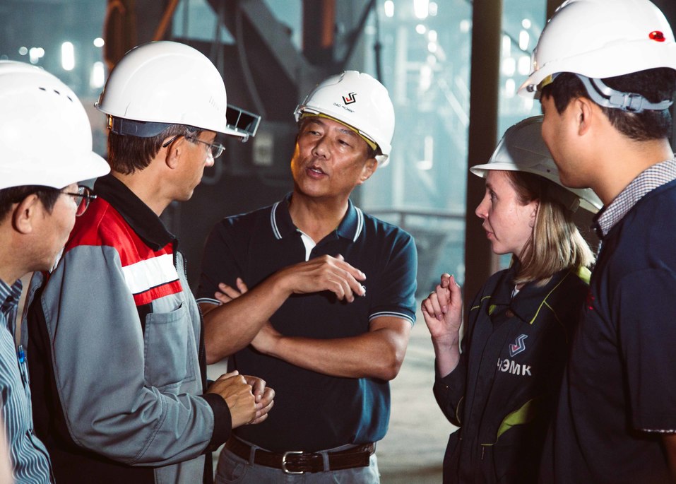 оборонные предприятия челябинска. завод рти цех. штамповщик на заводе. чкпз колесный цех.