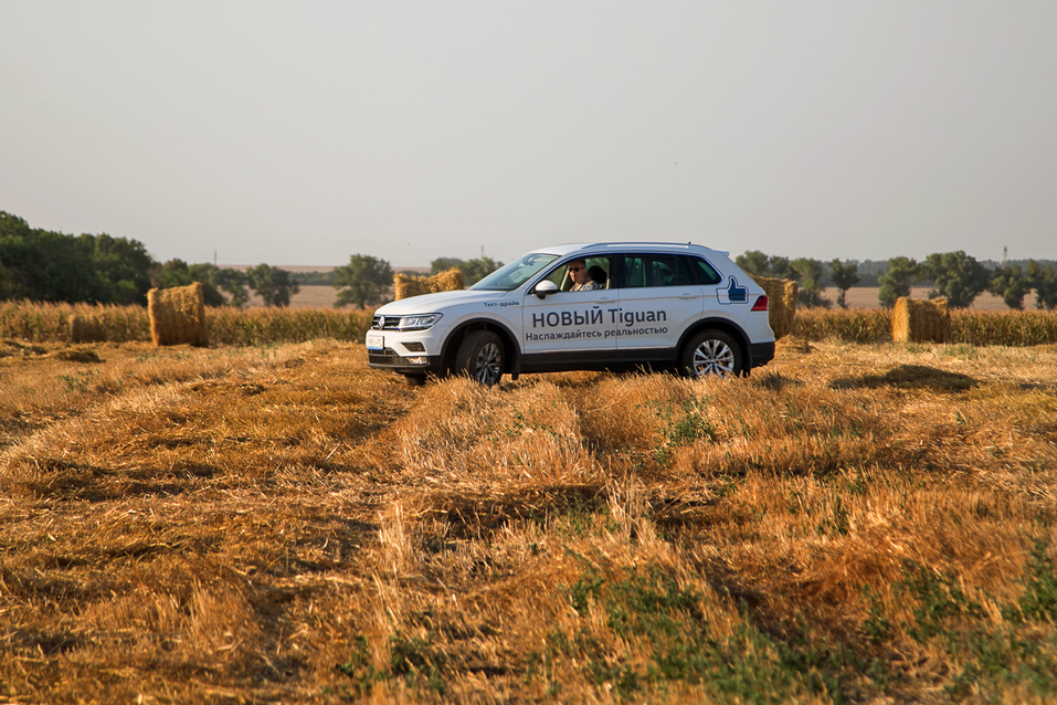 Алексей Матвеенко совершил загородный вояж на новом Volkswagen Tiguan 16 Алексей Матвеенко совершил загородный вояж на новом Volkswagen Tiguan 16