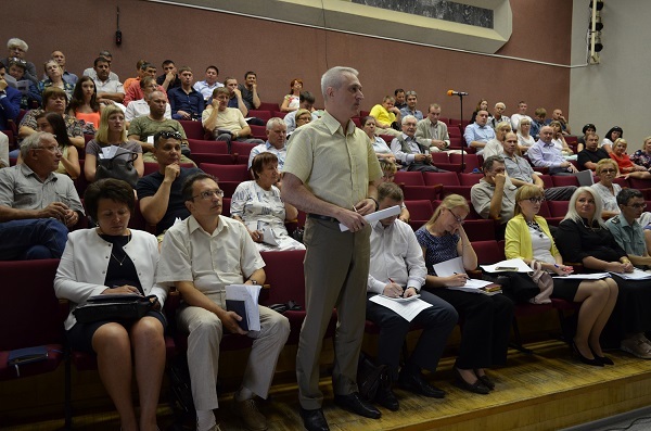 Бизнес-сообщество Озерска пожаловалось на поведение властей и градообразующего предприятия 2 Бизнес-сообщество Озерска пожаловалось на поведение властей и градообразующего предприятия 2