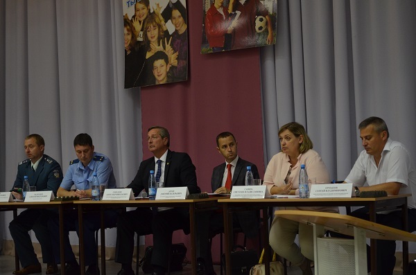 Бизнес-сообщество Озерска пожаловалось на поведение властей и градообразующего предприятия 1 Бизнес-сообщество Озерска пожаловалось на поведение властей и градообразующего предприятия 1