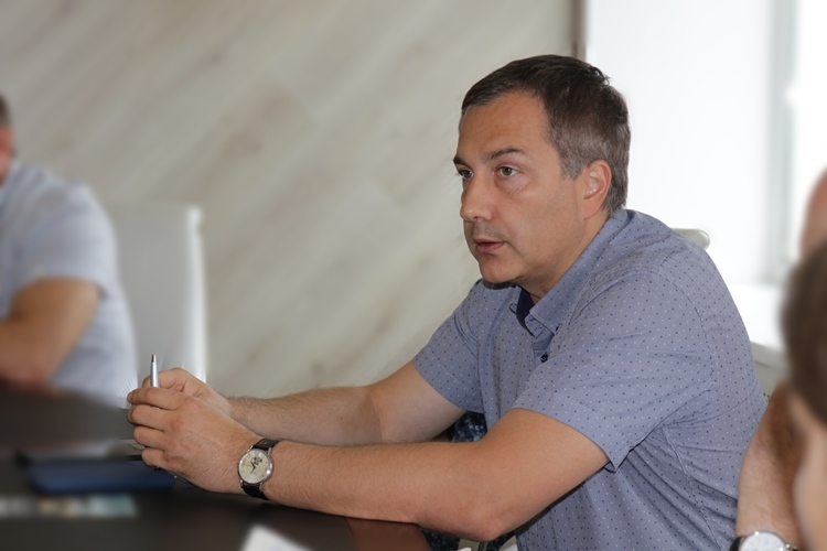 Частная доля здоровья: особенности негосударственной медицины Красноярска
4 Частная доля здоровья: особенности негосударственной медицины Красноярска
4