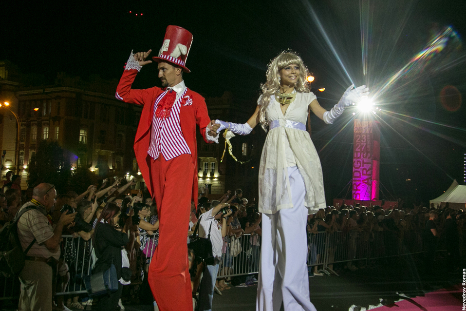 В Ростове состоялась церемония открытия кинофестиваля "Bridge of Arts" ФОТОРЕПОРТАЖ 13 В Ростове состоялась церемония открытия кинофестиваля "Bridge of Arts" ФОТОРЕПОРТАЖ 13