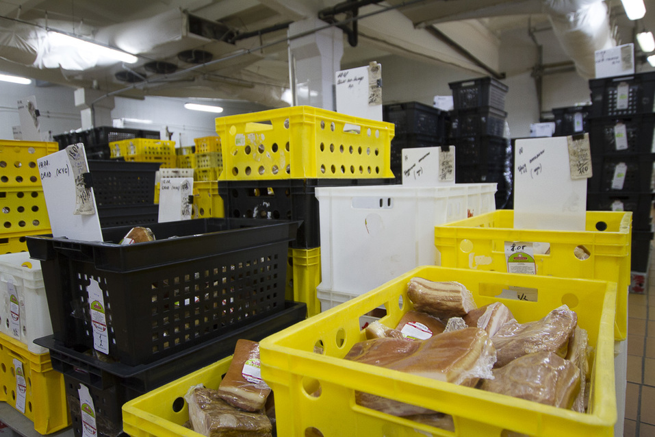 Изнанка комбината «Хороший вкус». Из чего делают сосиски и колбасы, и едят ли их работники 44 Изнанка комбината «Хороший вкус». Из чего делают сосиски и колбасы, и едят ли их работники 44