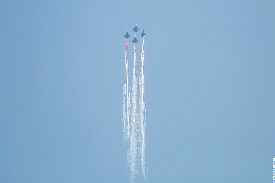 На набережной Ростова прошло грандиозное авиашоу ФОТОРЕПОРТАЖ 25 На набережной Ростова прошло грандиозное авиашоу ФОТОРЕПОРТАЖ 25
