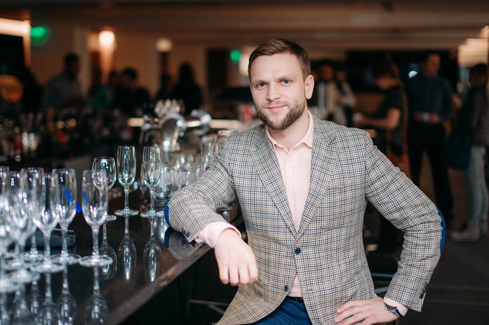 Иван Зубарев против Марка Цукерберга. Почему бизнесмену стоит красиво одеваться / КОЛОНКА 1 Иван Зубарев против Марка Цукерберга. Почему бизнесмену стоит красиво одеваться / КОЛОНКА 1