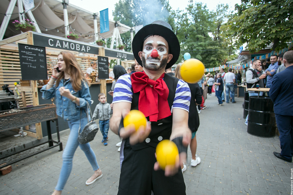 Сеть ресторанов "Правый берег" провела в Ростове фестиваль "Food & Joy" 1 Сеть ресторанов "Правый берег" провела в Ростове фестиваль "Food & Joy" 1