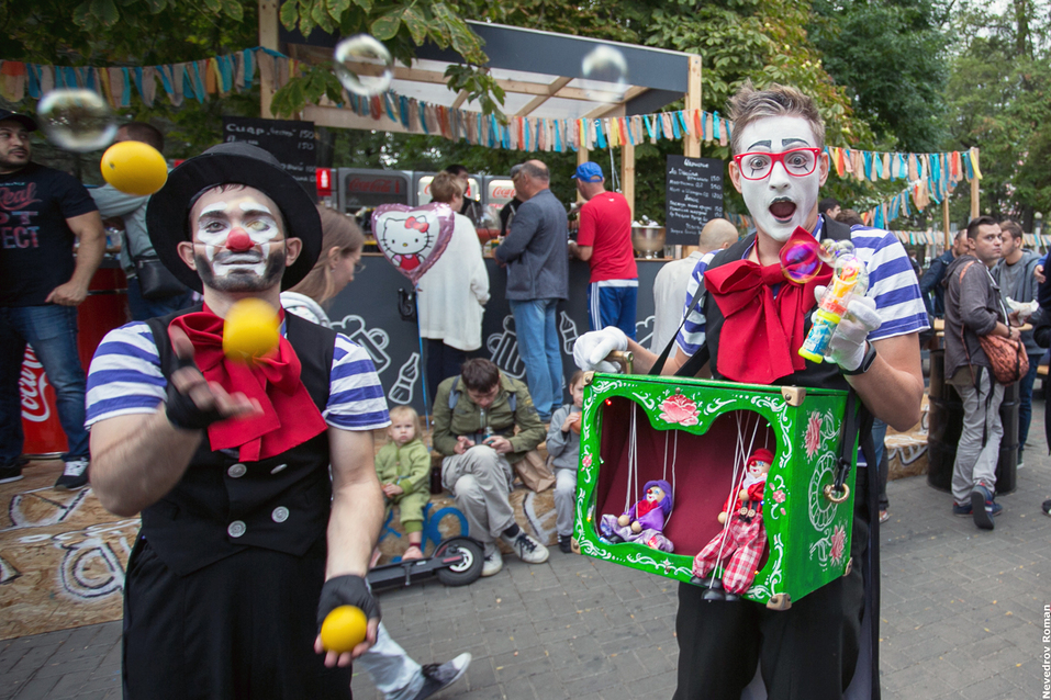 Сеть ресторанов "Правый берег" провела в Ростове фестиваль "Food & Joy" 5 Сеть ресторанов "Правый берег" провела в Ростове фестиваль "Food & Joy" 5