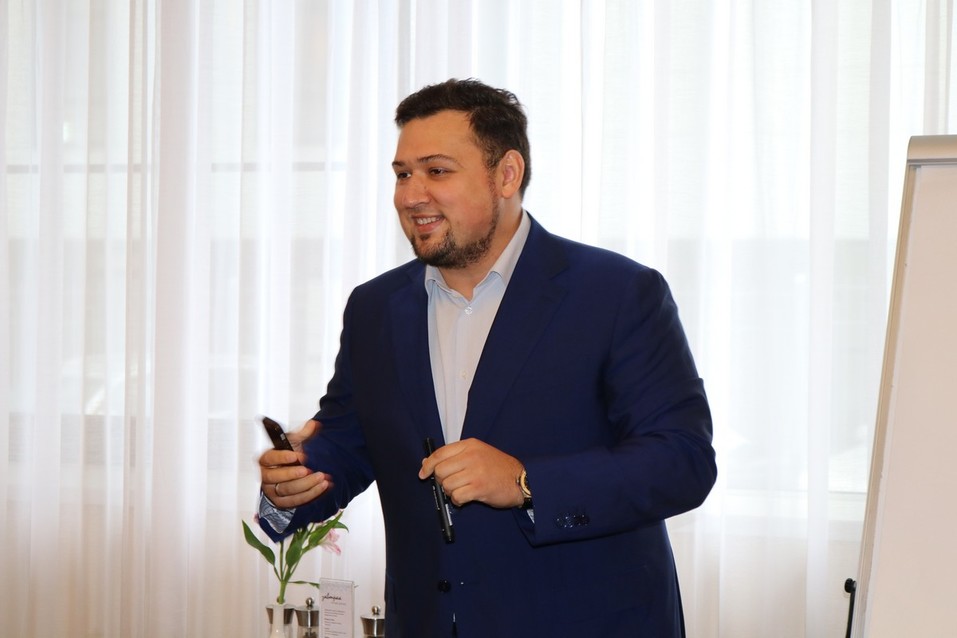 Бизнес-завтрак «ДК-Красноярск»: мотивация отдела продаж и часы для космонавтов 9 Бизнес-завтрак «ДК-Красноярск»: мотивация отдела продаж и часы для космонавтов 9