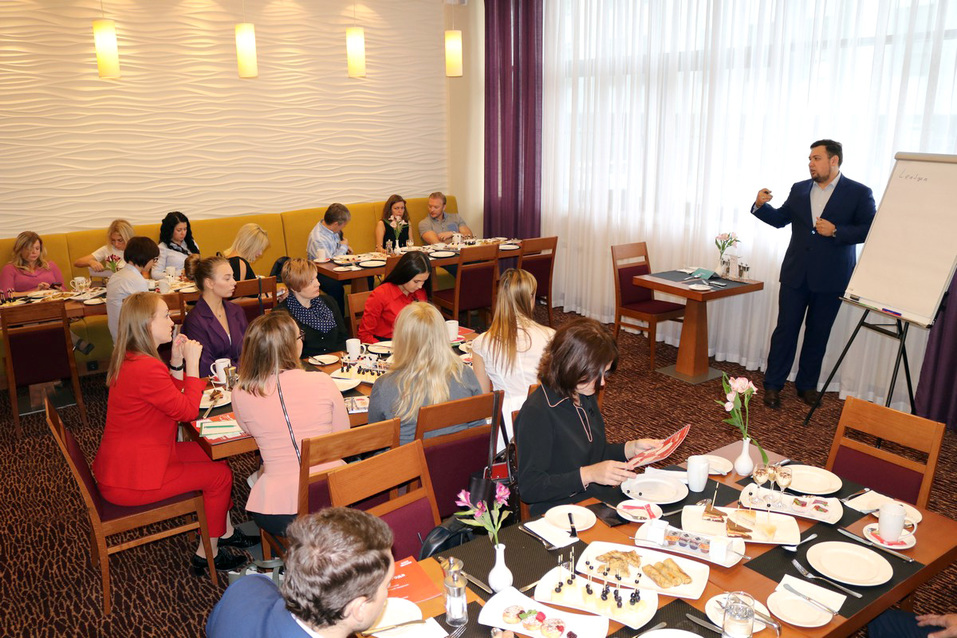 Бизнес-завтрак «ДК-Красноярск»: мотивация отдела продаж и часы для космонавтов 10 Бизнес-завтрак «ДК-Красноярск»: мотивация отдела продаж и часы для космонавтов 10