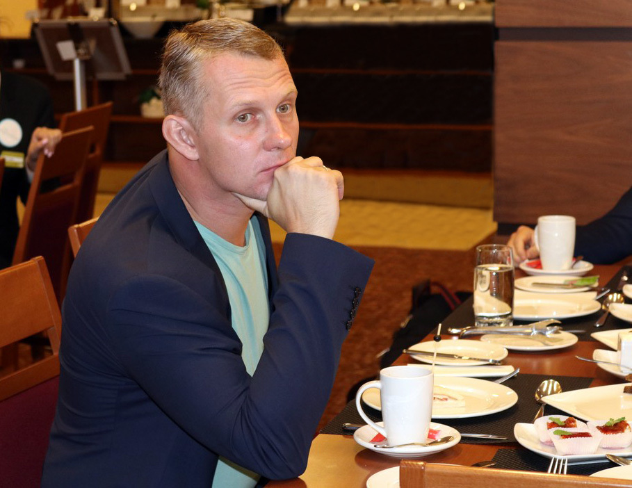 Бизнес-завтрак «ДК-Красноярск»: мотивация отдела продаж и часы для космонавтов 13 Бизнес-завтрак «ДК-Красноярск»: мотивация отдела продаж и часы для космонавтов 13