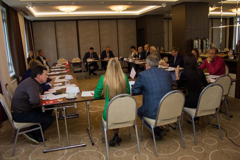 Экспертный совет ДК выбрал кандидатов на звания Банкира и Промышленника года 10 Экспертный совет ДК выбрал кандидатов на звания Банкира и Промышленника года 10