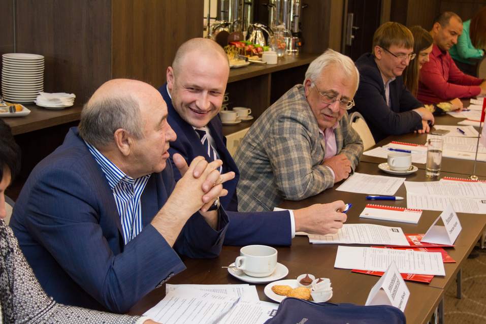 Экспертный совет ДК выбрал кандидатов на звания Банкира и Промышленника года 17 Экспертный совет ДК выбрал кандидатов на звания Банкира и Промышленника года 17