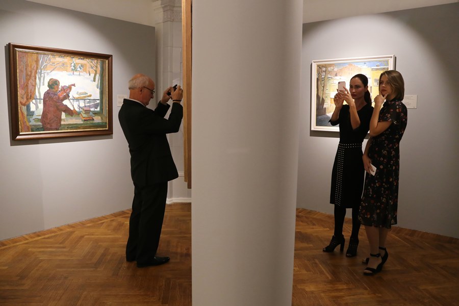 В НГХМ открылась выставка шедевров Третьяковки «Окна в Россию» 18