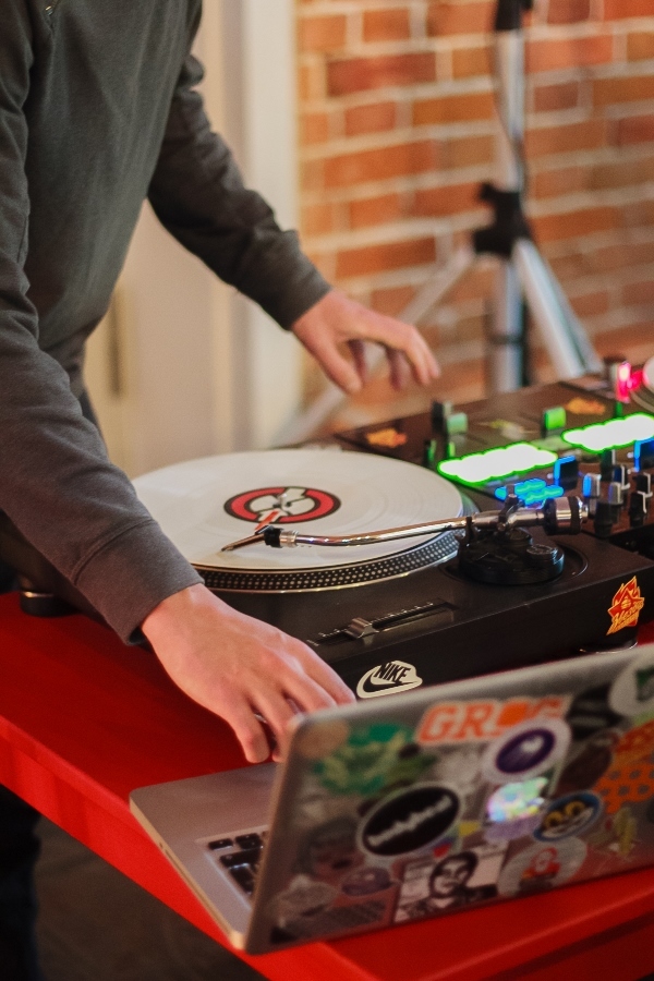 9 спикеров выступили на первой в Нижнем Новгороде конференции TEDxYouth@KulibinPark 25 9 спикеров выступили на первой в Нижнем Новгороде конференции TEDxYouth@KulibinPark 25