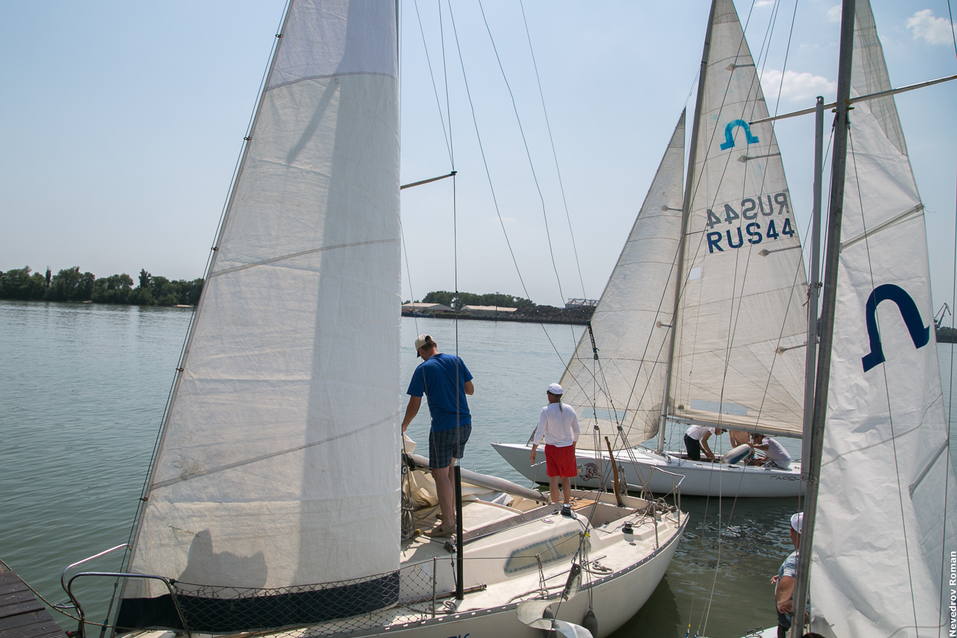 В Ростове состоялась парусная регата на Кубок Аврала 3 В Ростове состоялась парусная регата на Кубок Аврала 3