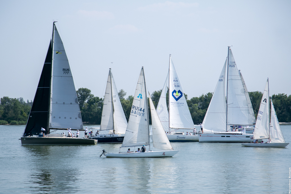 В Ростове состоялась парусная регата на Кубок Аврала 7 В Ростове состоялась парусная регата на Кубок Аврала 7