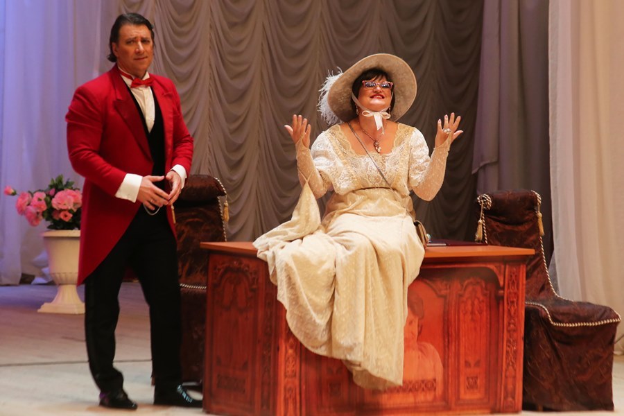 Нижегородские предприниматели вышли на сцену в благотворительном спектакле «Не может быть» 6 Нижегородские предприниматели вышли на сцену в благотворительном спектакле «Не может быть» 6