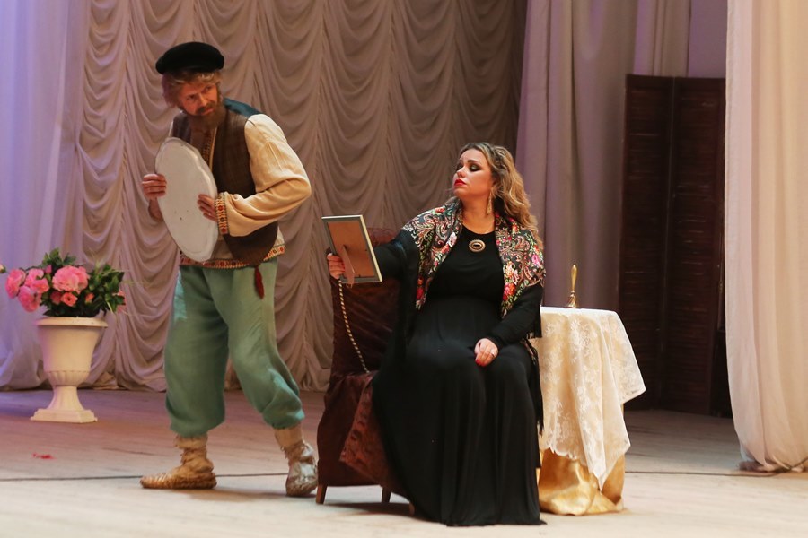 Нижегородские предприниматели вышли на сцену в благотворительном спектакле «Не может быть» 12 Нижегородские предприниматели вышли на сцену в благотворительном спектакле «Не может быть» 12