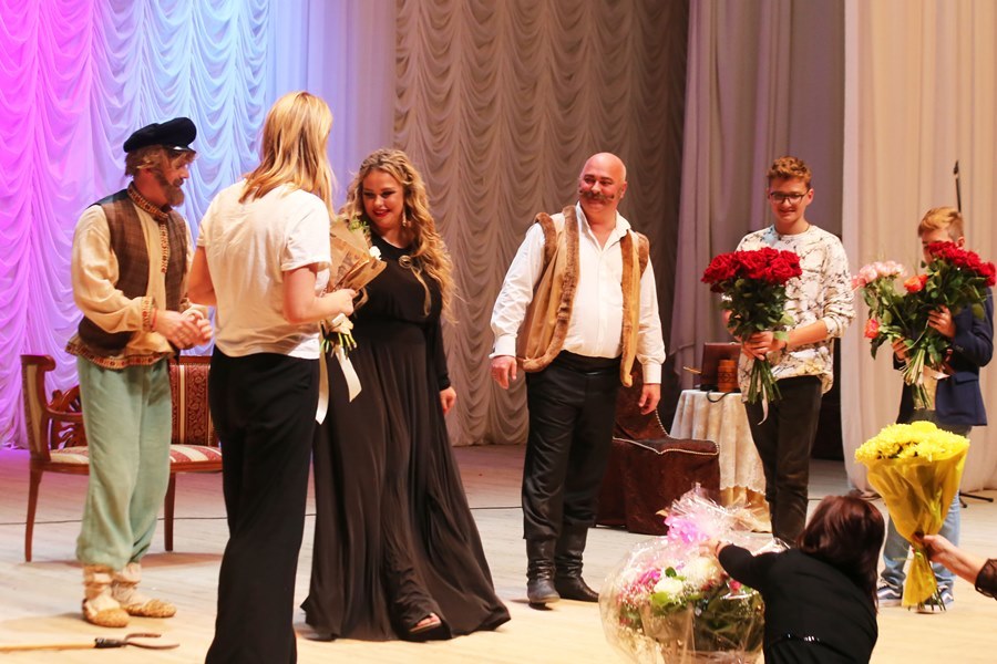 Нижегородские предприниматели вышли на сцену в благотворительном спектакле «Не может быть» 22 Нижегородские предприниматели вышли на сцену в благотворительном спектакле «Не может быть» 22