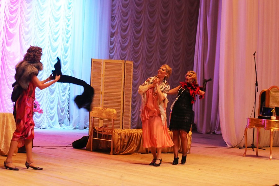 Нижегородские предприниматели вышли на сцену в благотворительном спектакле «Не может быть» 24