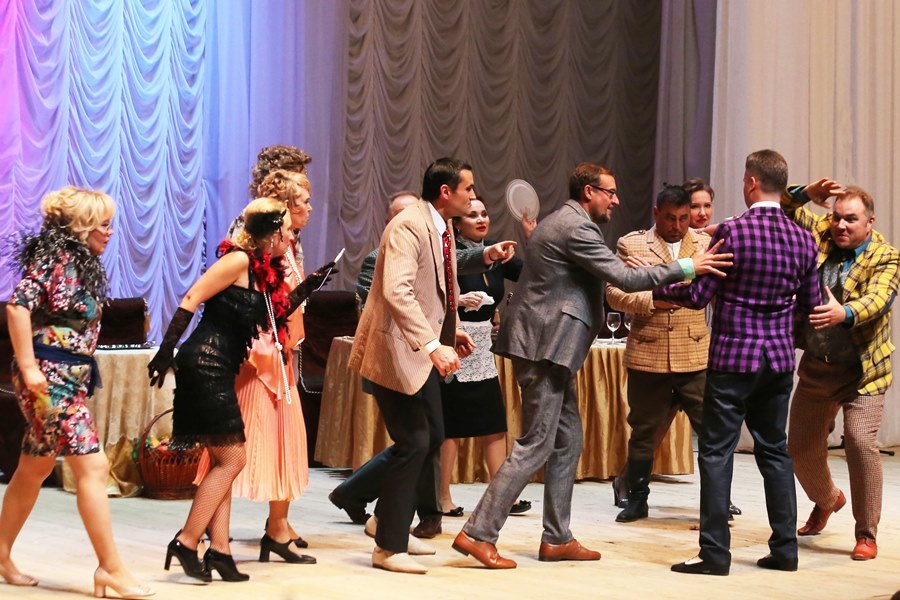 Нижегородские предприниматели вышли на сцену в благотворительном спектакле «Не может быть» 34